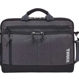 THULE  Stravan 15” Gray laptop bag padded zipper shoulder strap carry. New.